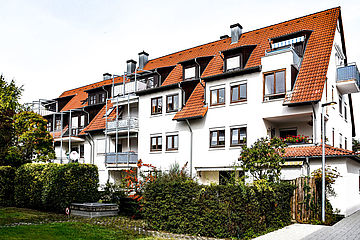 Fassaden- und Holzanstrich in der Ludwig-Hofer-Straße